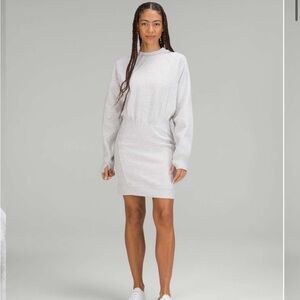 Lululemon Scuba Long Sleeve Dress Heathered Core Ultra Light Grey size 6
